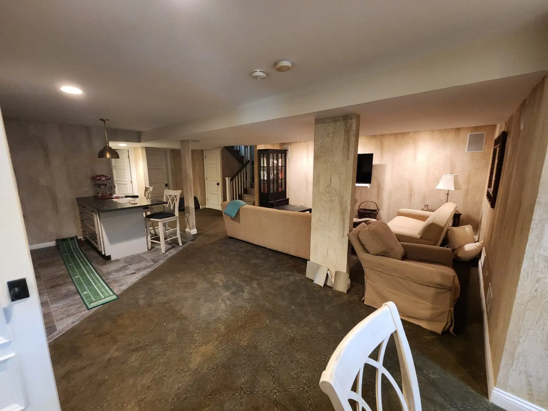 Professional wallpaper installation in Arvada, CO
